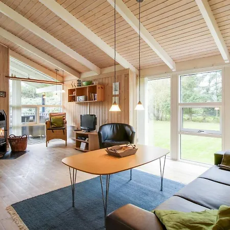 Holiday home Danika - 800m From The Sea In Ne Jutland By Interhome Hals