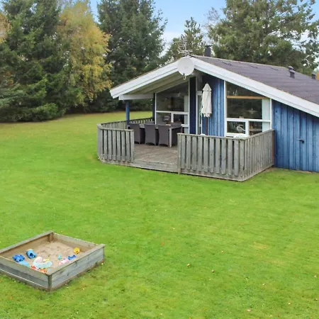 Danika - 800m From The Sea In Ne Jutland By Interhome * Hals