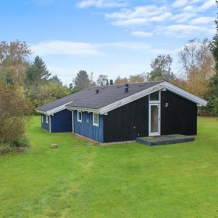 Danika - 800m From The Sea In Ne Jutland By Interhome *